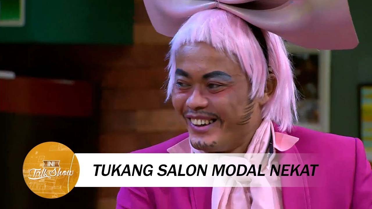 Tukang Salon Tapi Malu Lihat Muka Sendiri