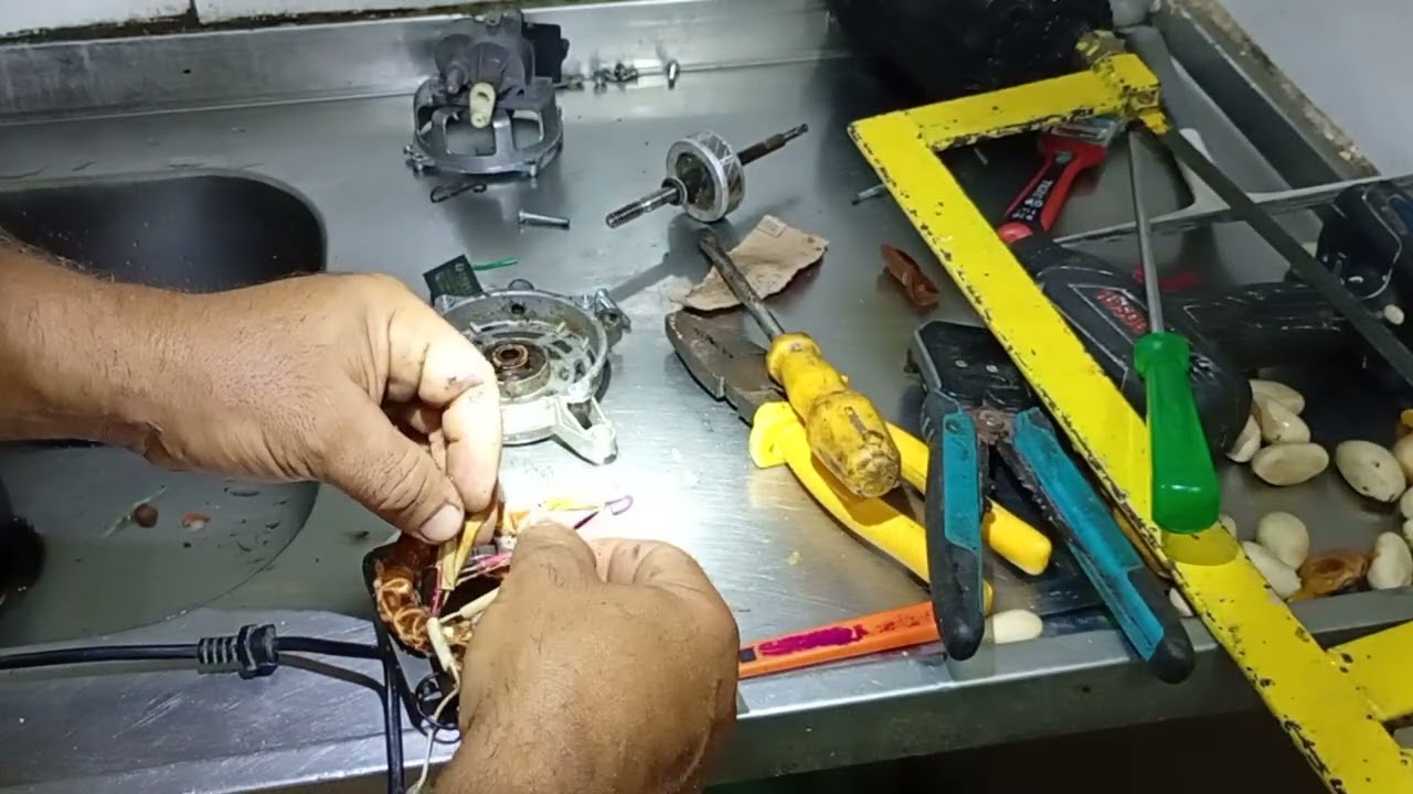 COMO TIRAR O PARAFUSOS DO VENTILADOR