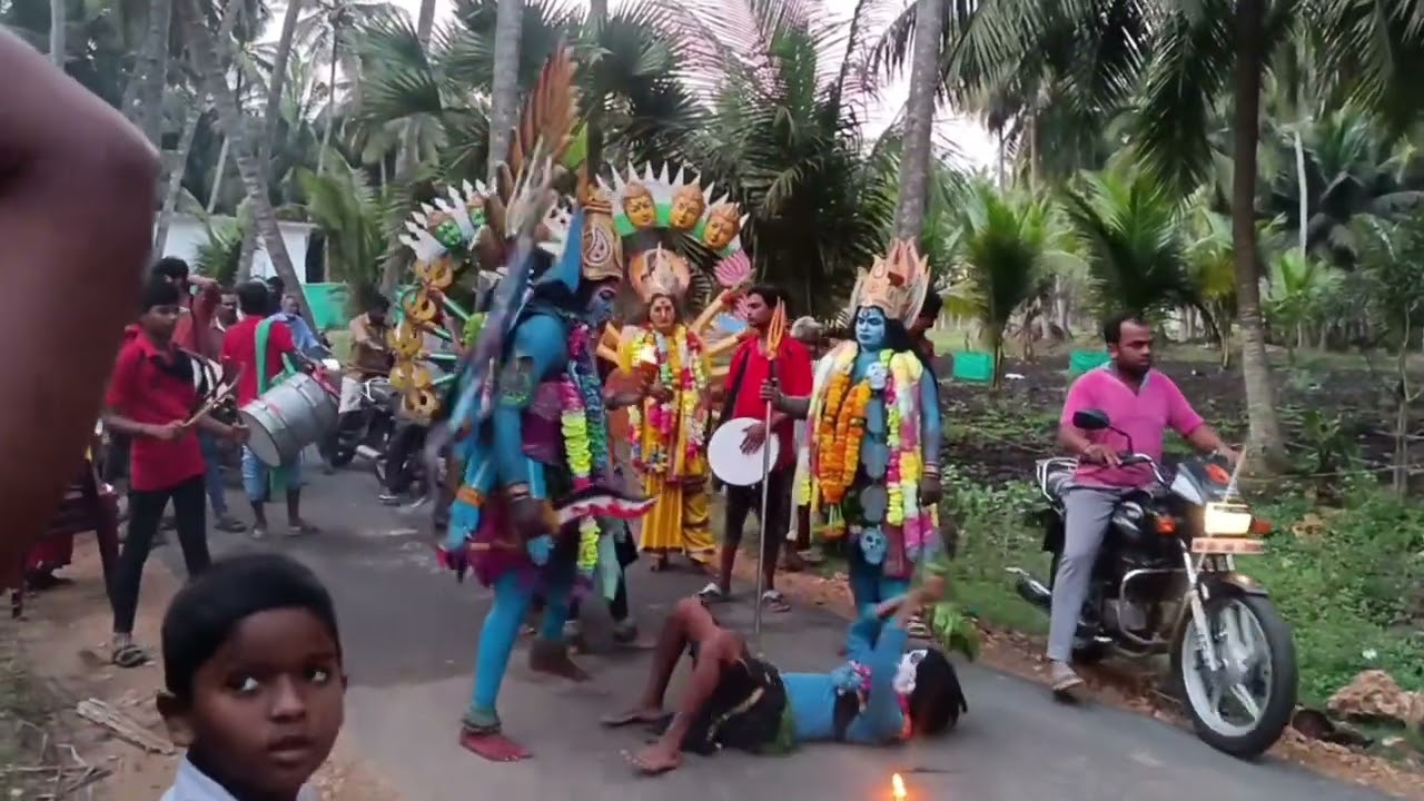 కాళీమాత నృత్యం||శక్తి వేషాలు||గరగలు జాగరం||sivakoti|| #trending #ytvideo #instareels #devotional