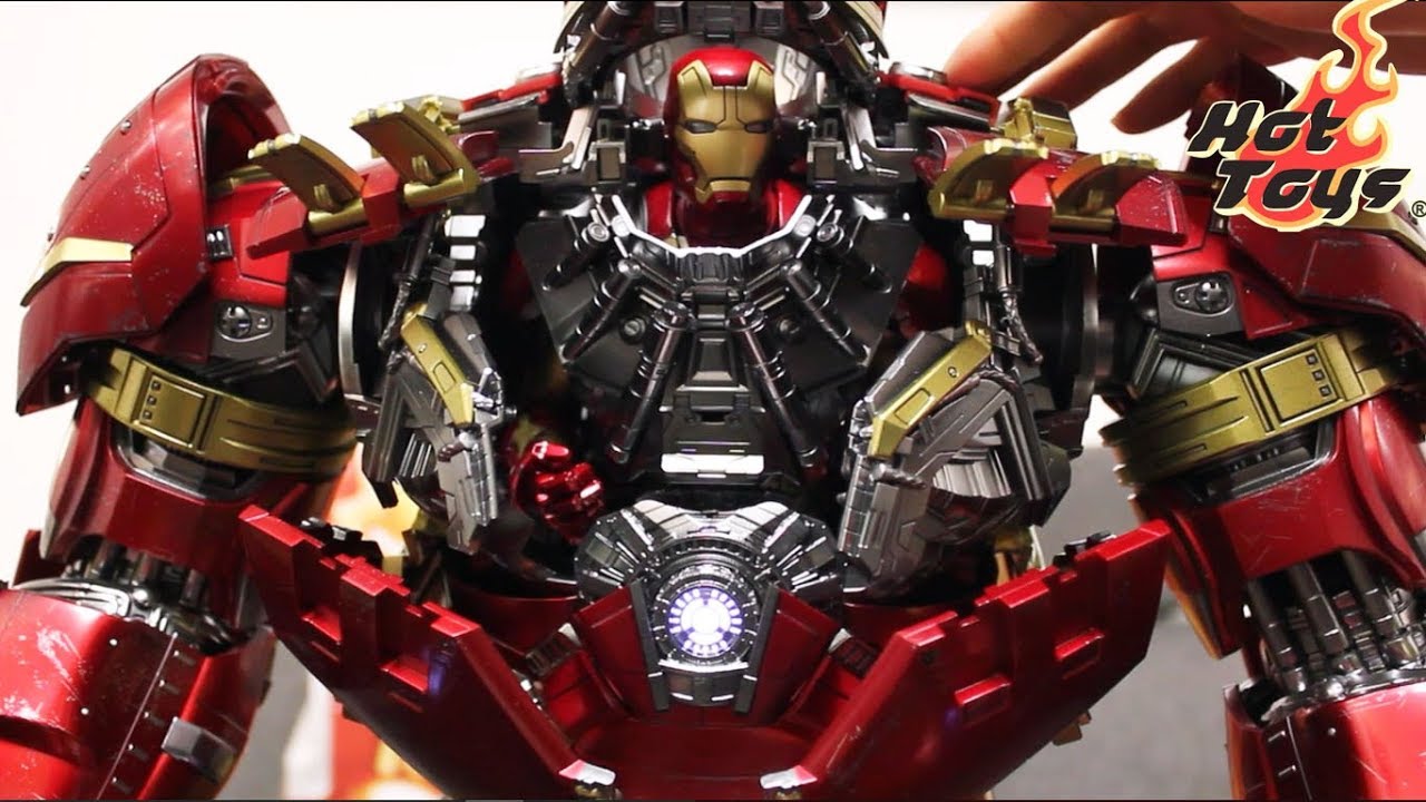 1/6 Ironman MK43 Inside HULKBUSTER by HOT TOYS - Detailed Close-Up Showcase (Adult Collector)