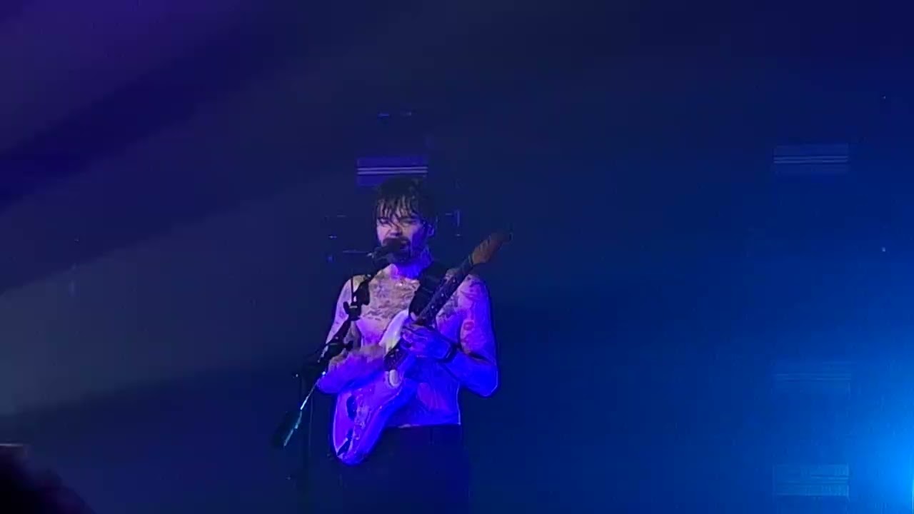 Biffy Clyro - Mountains . Live 2026 In Spain . Roig Arena Valencia