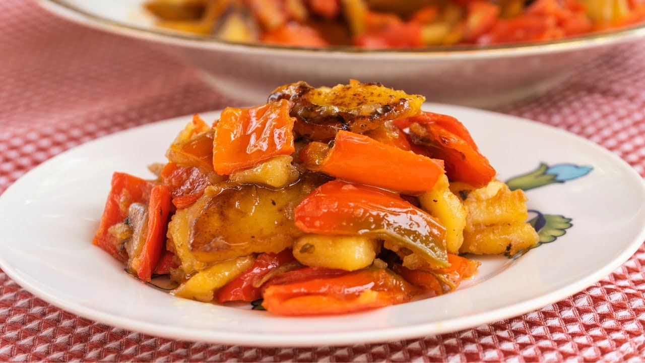 PEPERONI E PATATE alla calabrese, ricetta facile e veloce - amerai questa ricetta con i peperoni!