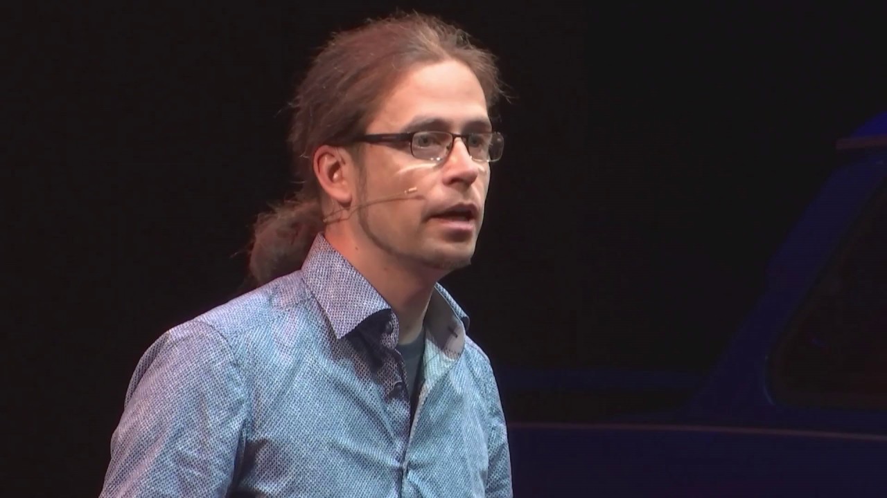 Why everybody should play improvisational theatre | Stefan Scherbaum | TEDxDresden