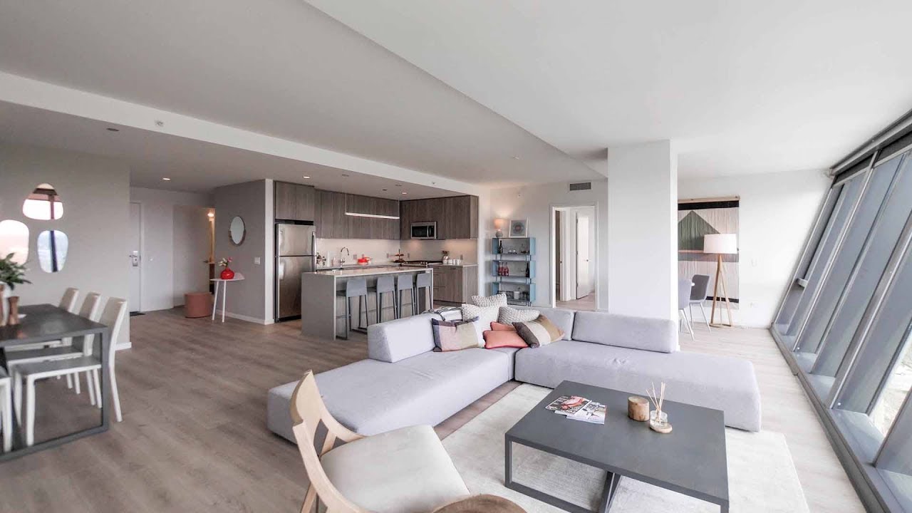 A Hyde Park 3-bedrooom, 2-bath model at Studio Gang's new Solstice on the Park