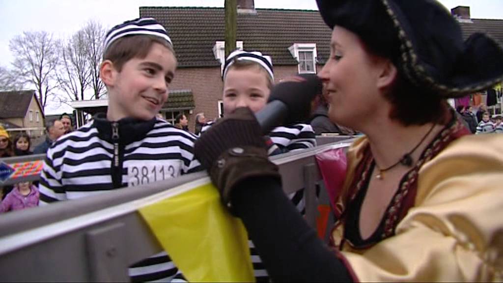 Kinderoptocht Odiliapeel 2013