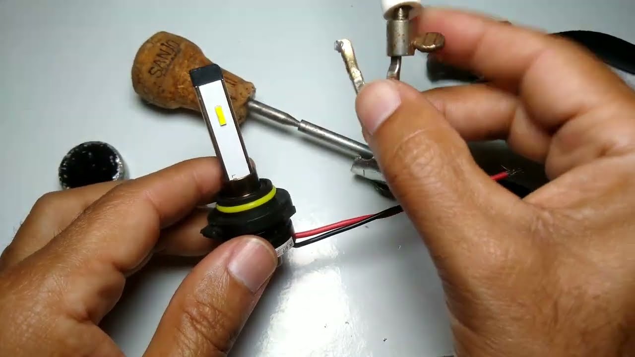 Como consertar lâmpada led de moto.