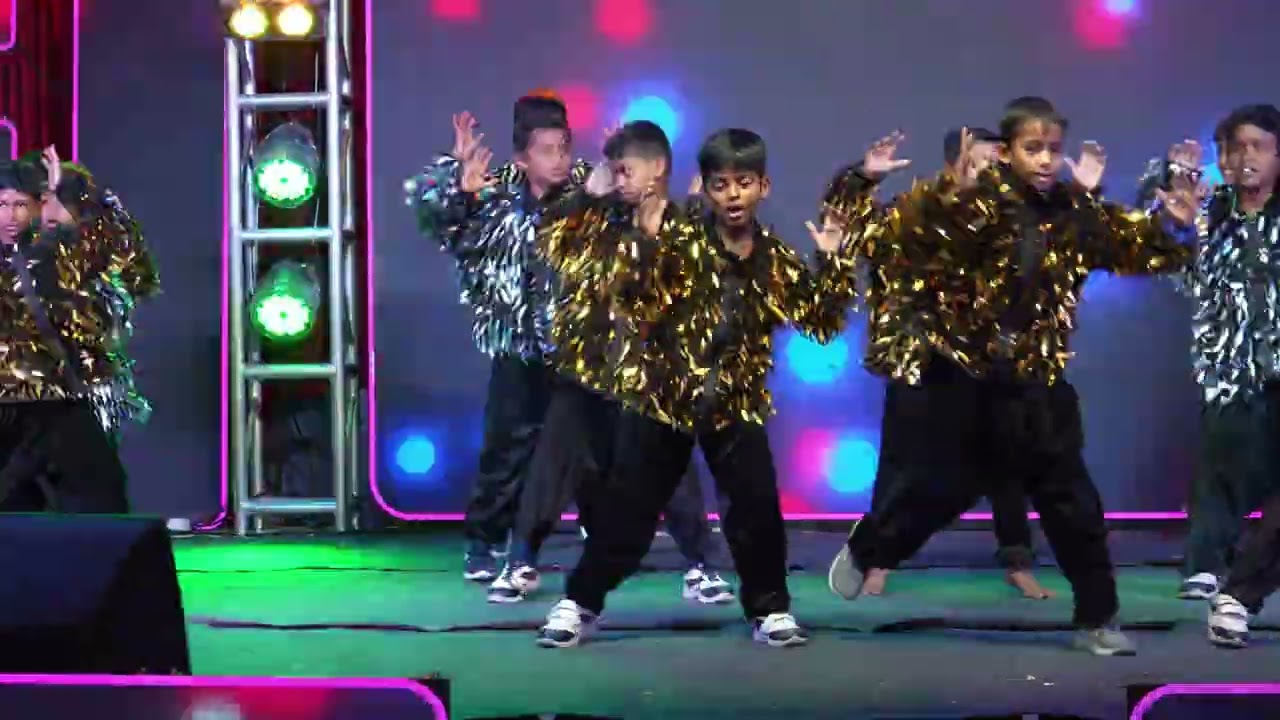 PATHALA PATHALA -KAMALHASAN @FOUTH STANDARS @ANNUAL DAY @VIVEKANANDA VIDYALAYA