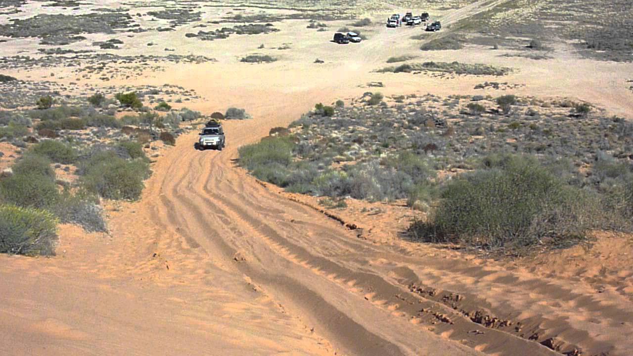 Discovery 3 up & over Big Red #2 The Simpson Desert