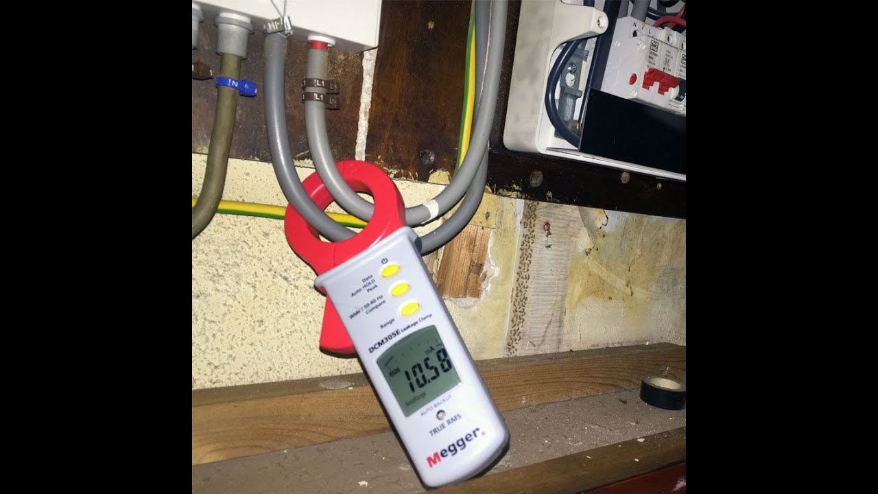 Megger DCM305E Earth Leakage Clampmeter