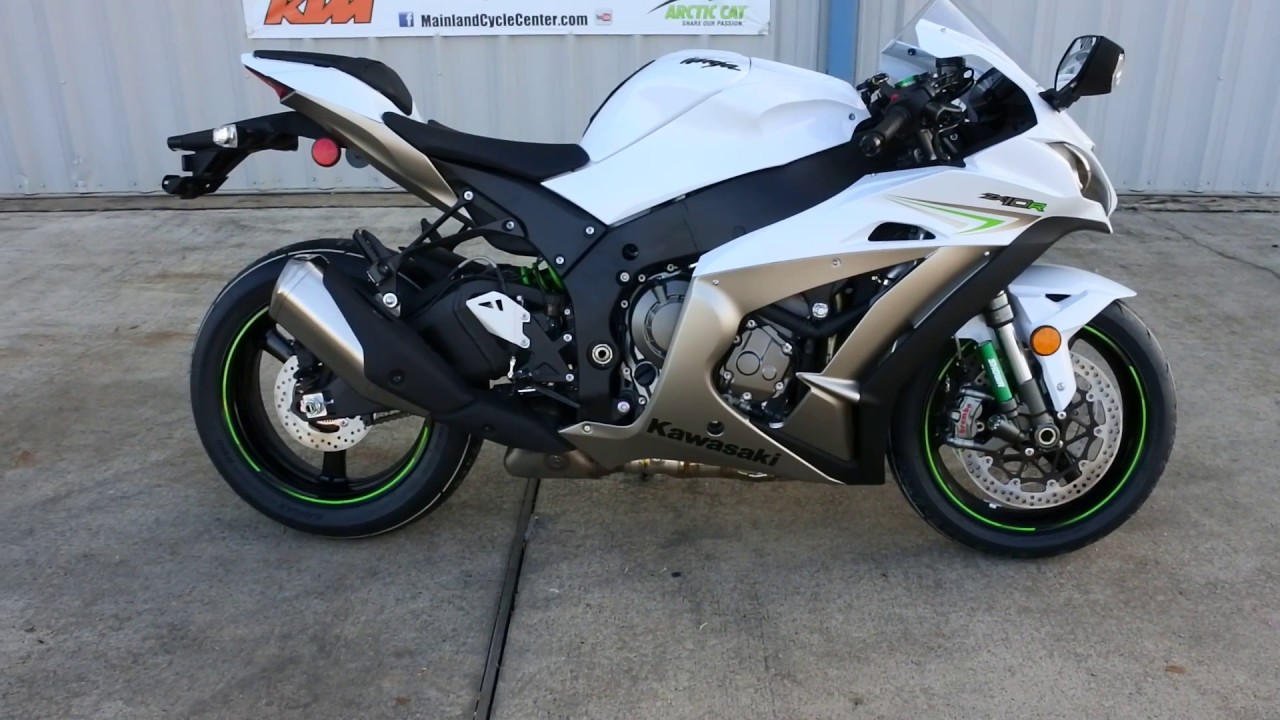 $15,099:  2017 Kawasaki ZX10R Ninja Pearl Blizzard White Overview and review