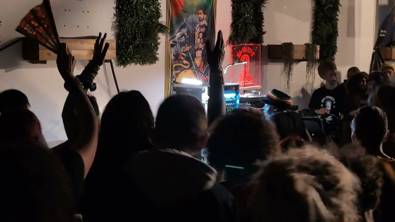 Aba Shanti I @ The Archives - Pt16