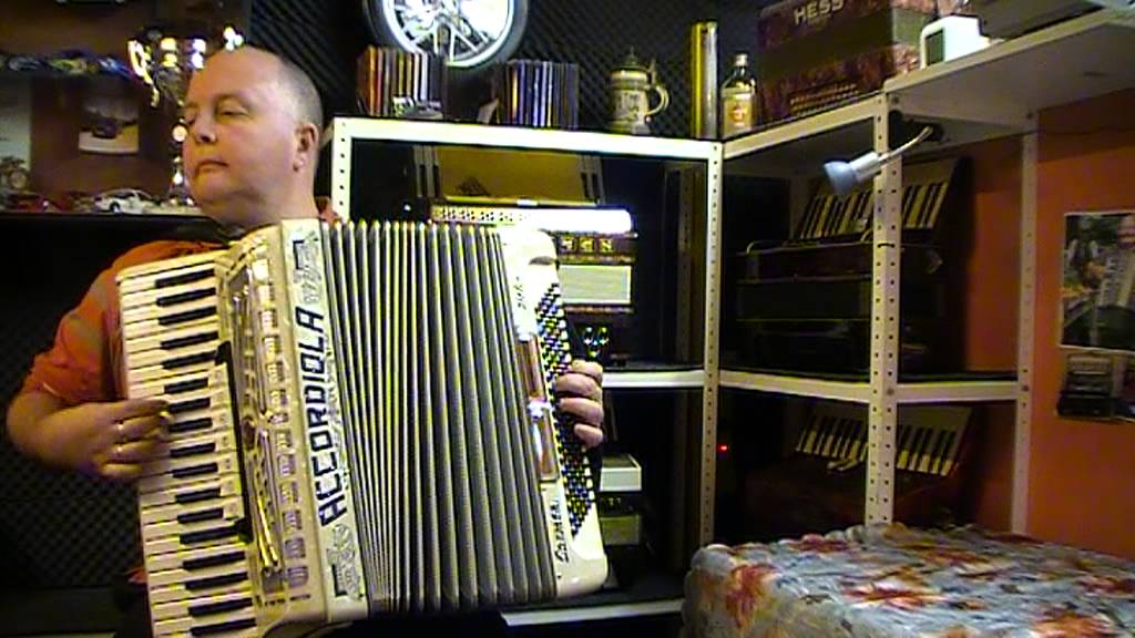 Accordiola Carmen ; Ik dans met jou, mijn Amsterdam