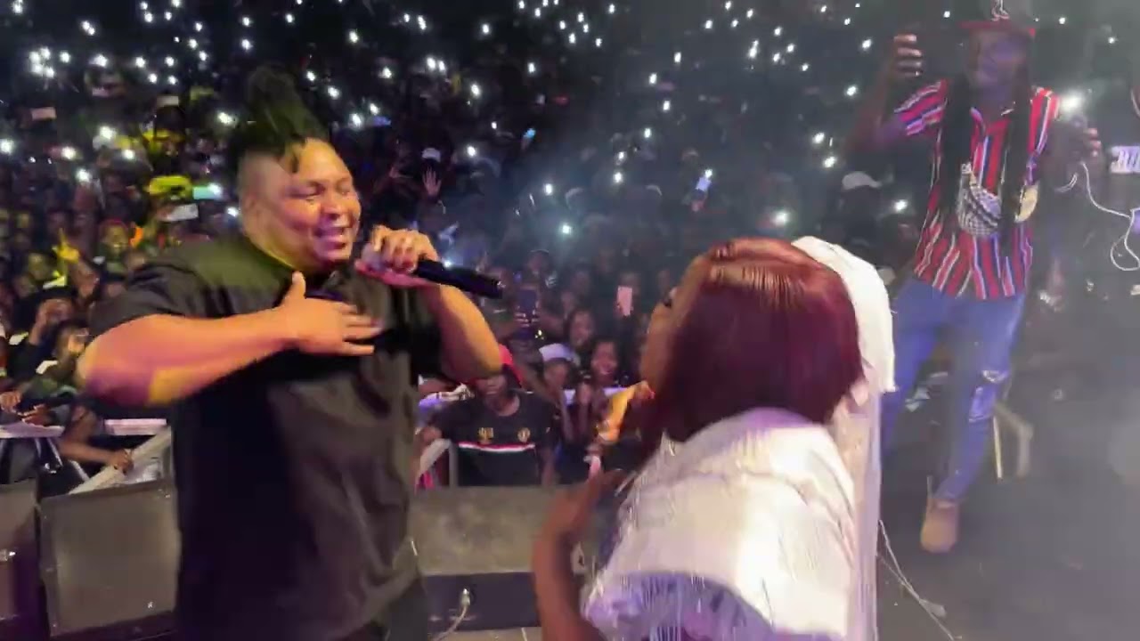 Nelson Tivane Ft Makhadzi  - Mama’s Baby (Live performance Manjacaze)
