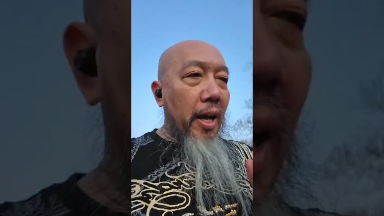 王菊志安挑衅翟山鹰，冬哥跳出来护菊花！支持侃爷歪嘴兄