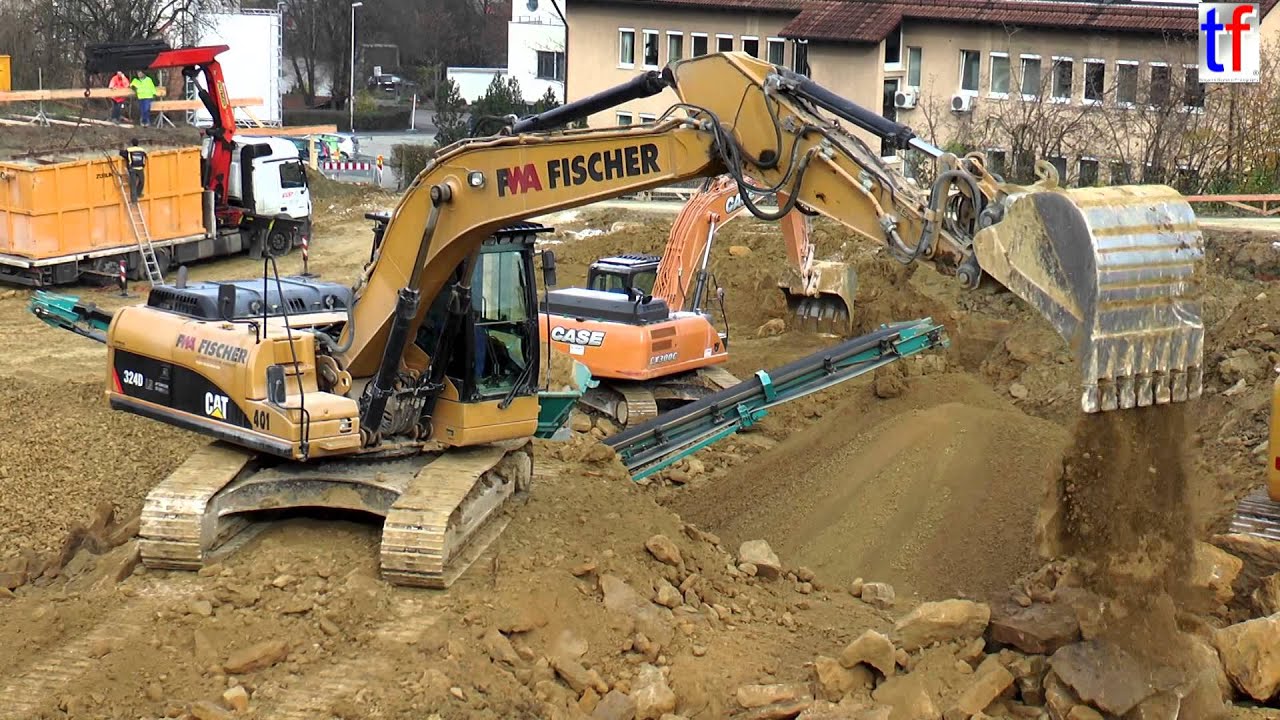 Caterpillar 324D LN @ Work / Fa. FWA Fischer, Backnang, Germany, 2014.