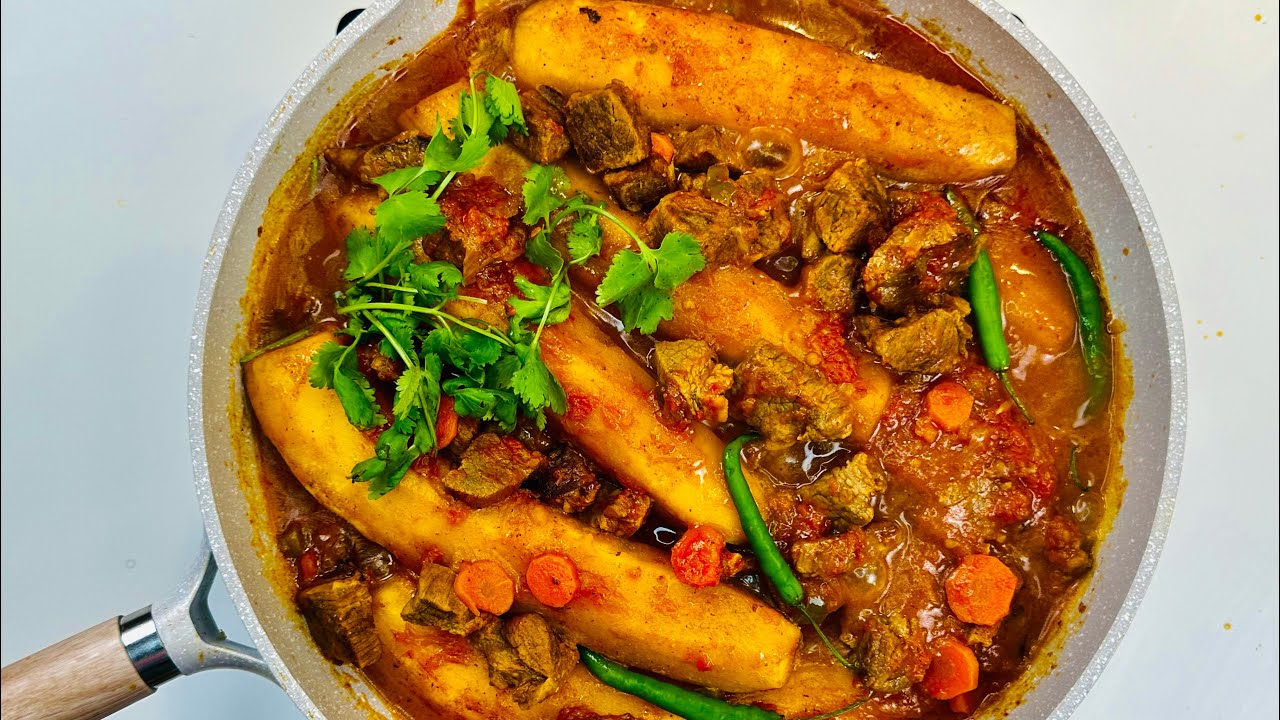 How to cook green bananas with beef| Matoke with beef stew recipe Ugandan style| Easy African meal