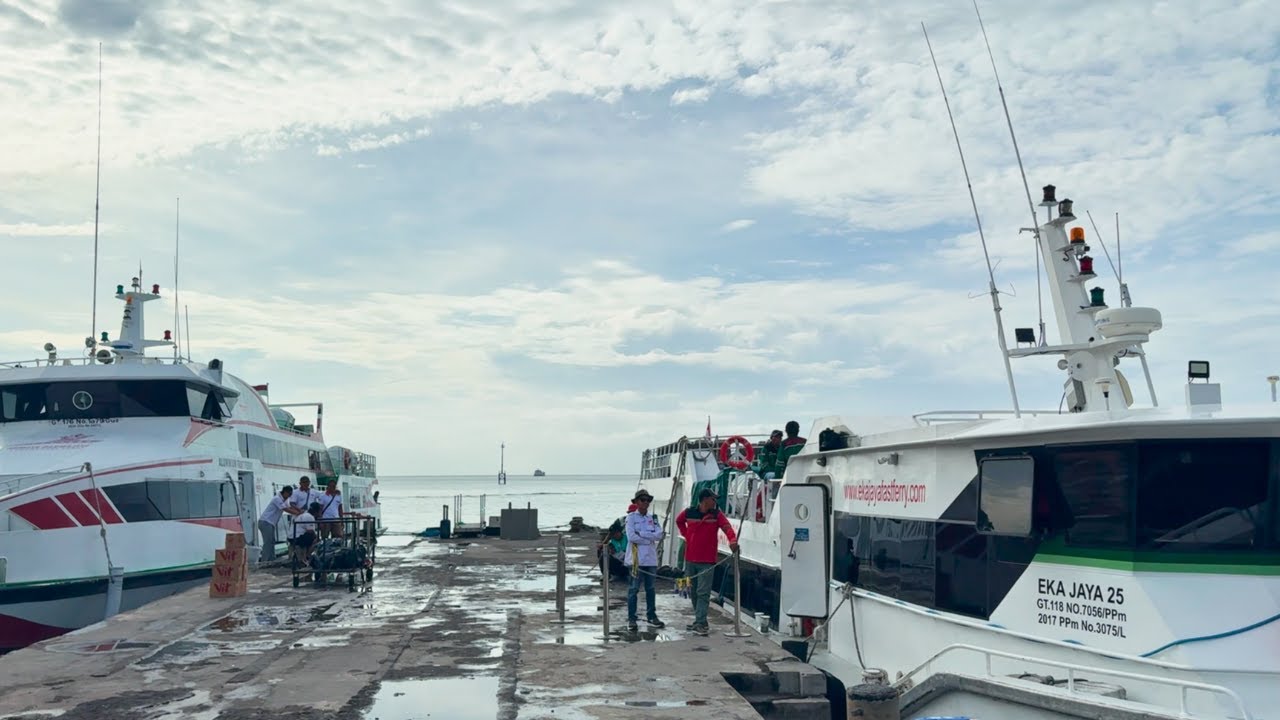 Padangbai to Bangsal | Ekajaya Ferry | December 2025 | Lombok Indonesia 🇮🇩