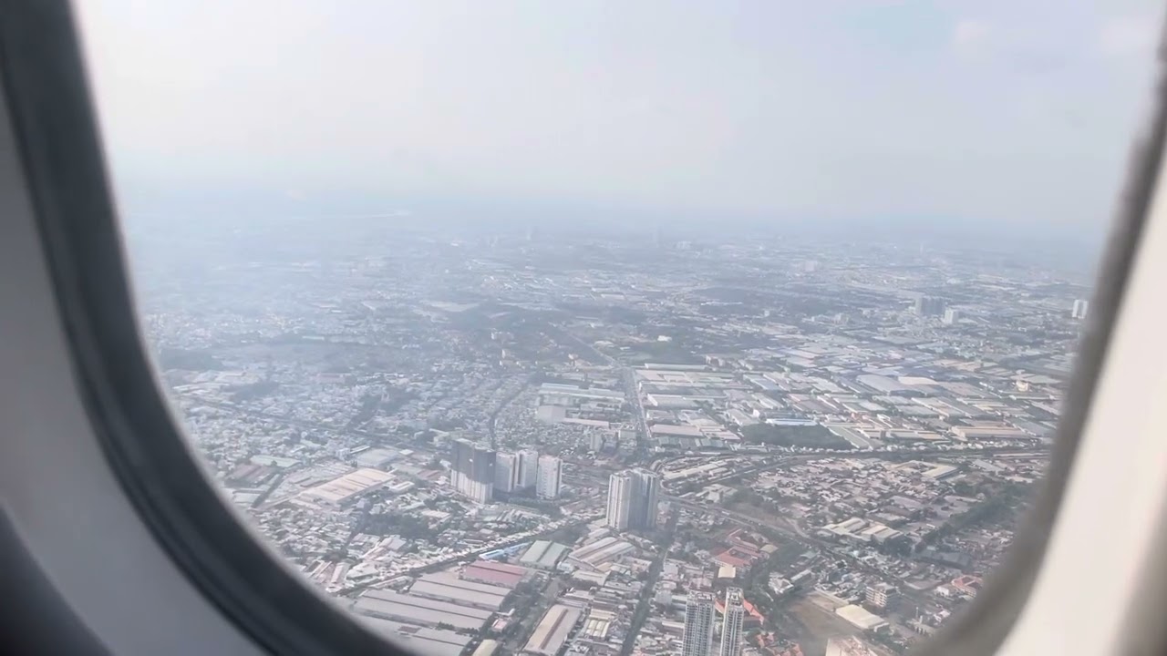 Vietjet Air Airbus A330-300 Approach and Landing at Tan Son Nhat International Airport