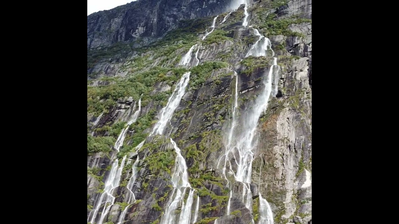 Vinnufossen  #scenicnorway #drone