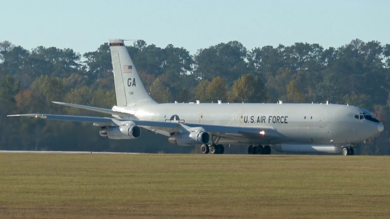 The E-8C J-STARS is retired: Final Fly-Bys, Takeoff, Taxing, and more