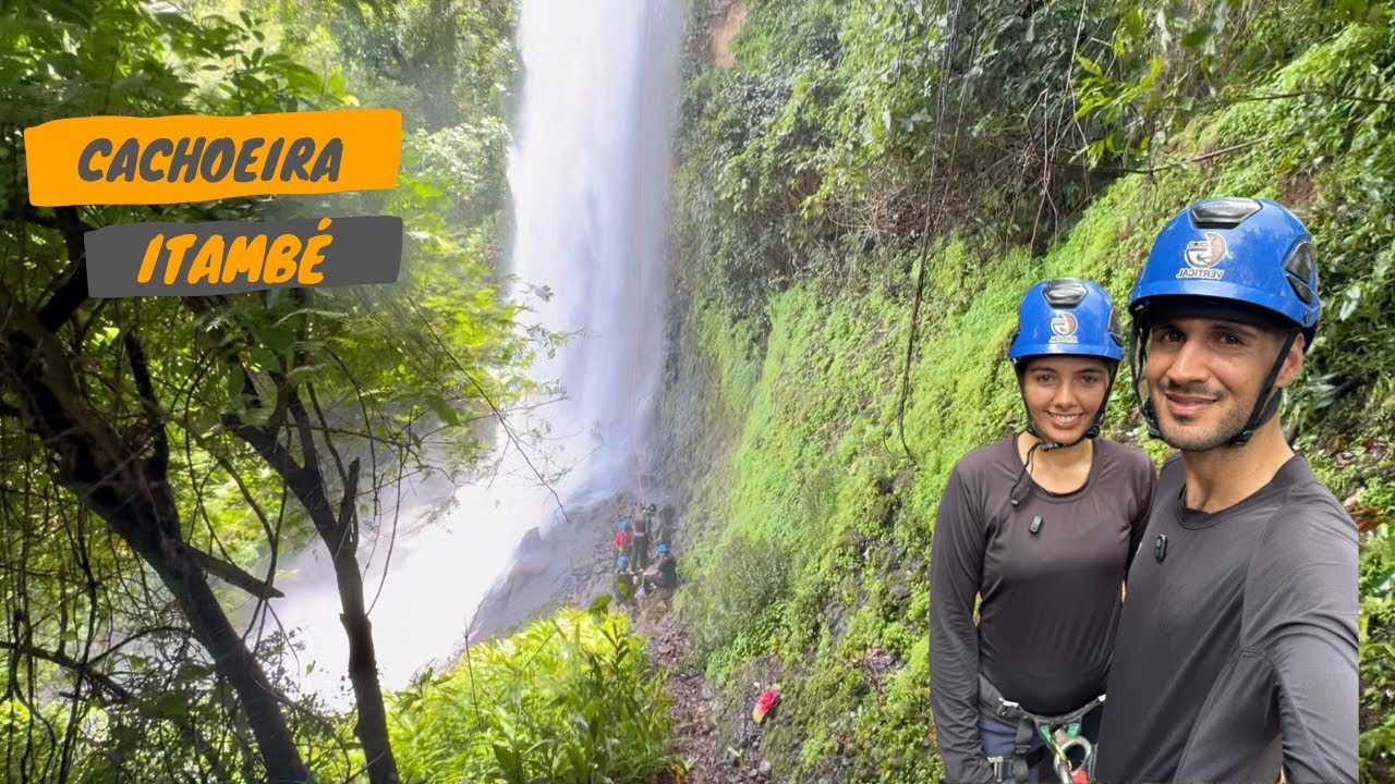 Dirigimos 300 km pra conhecer a cachoeira Itambé e fazer rapel.