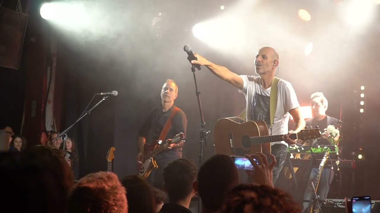 רוקפור בבארבי - שוב לא שקט