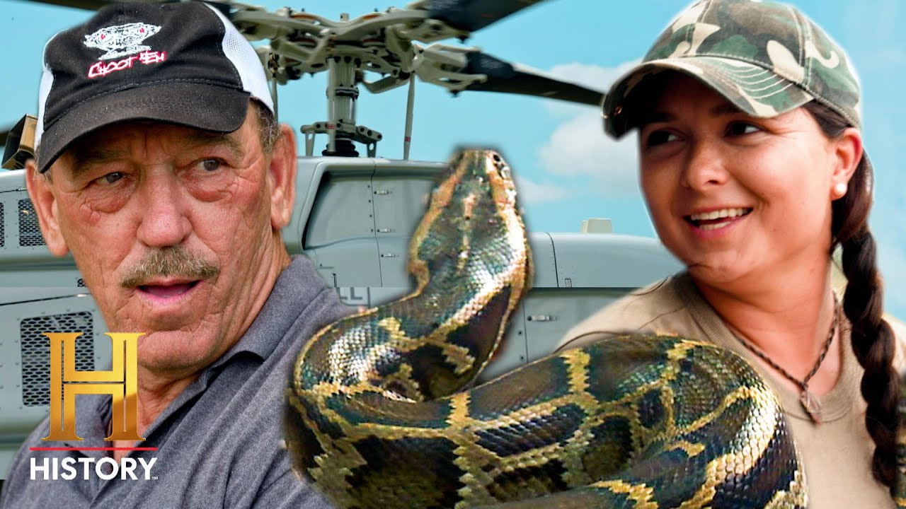 Pickle is TERRIFIED of This Helicopter! | Swamp People: Serpent Invasion (S5) | History