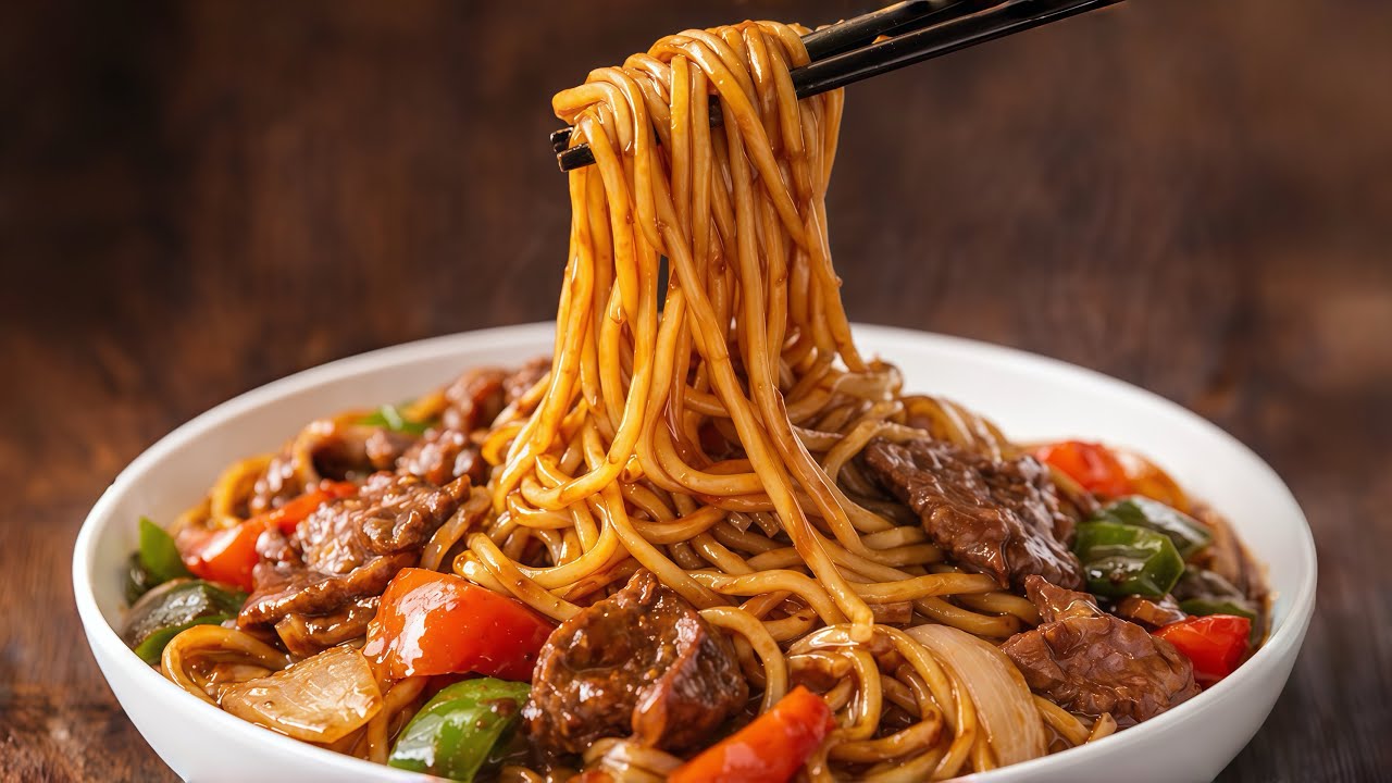 15-Minute Beef Chow Mein | Easy Chinese Stir Fry