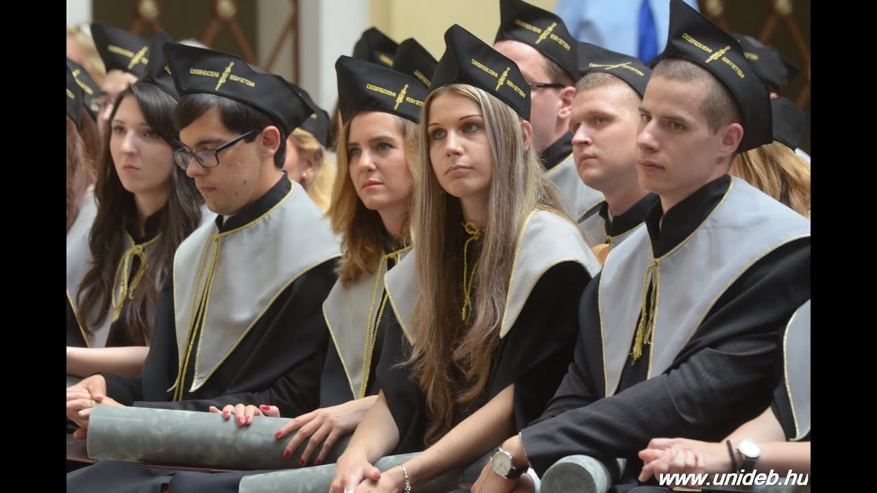 Debreceni Egyetem Állam- és Jogtudományi Karának június 24-i diplomaosztó ünnepsége
