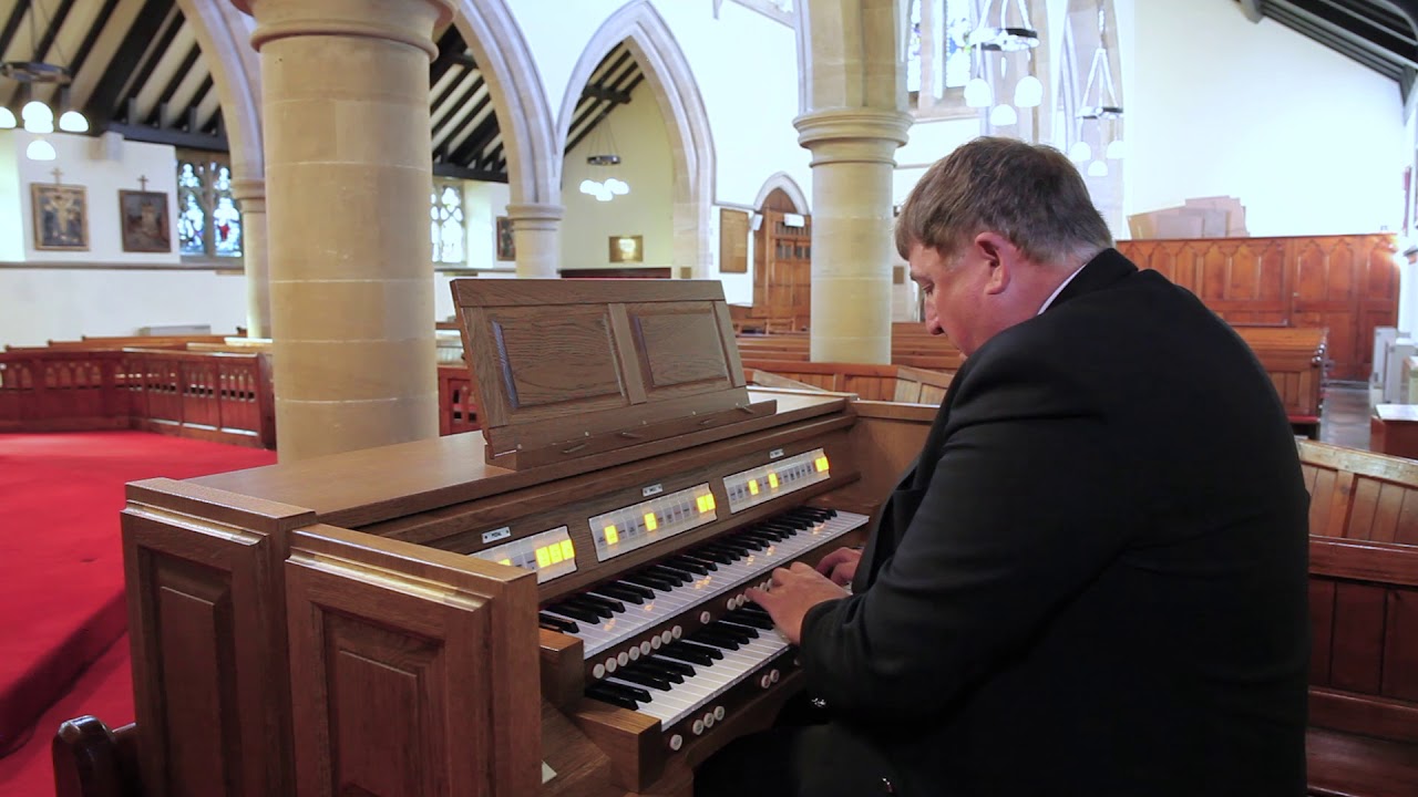 Ian Tracey plays 'Tocatina' (Yon) on the Makin Thirlmere