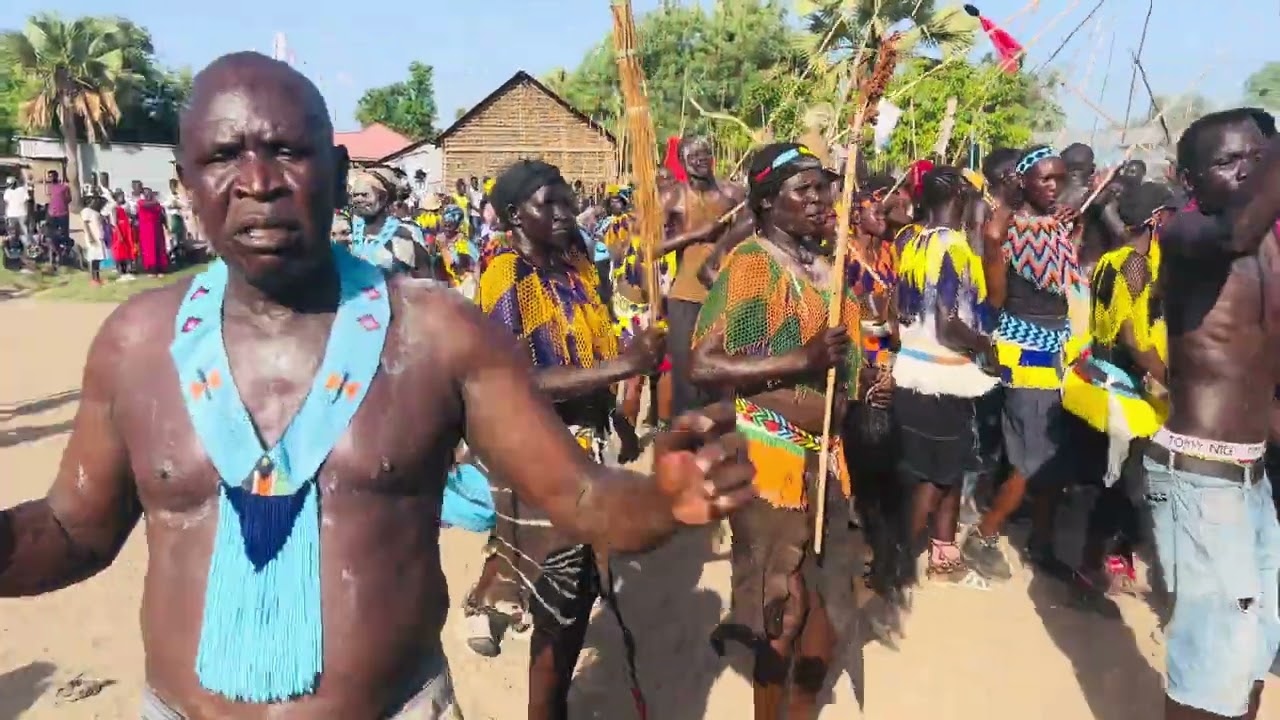 Otuho traditional dance hiyala (Domoro)