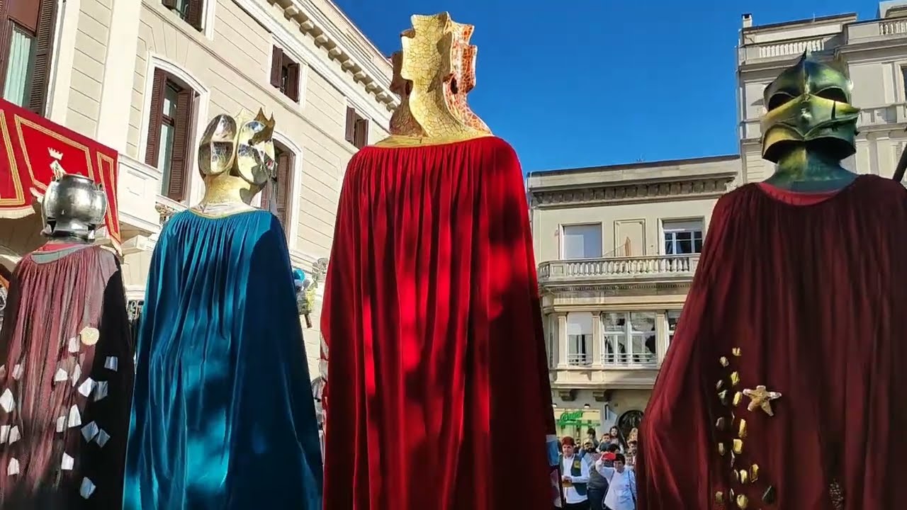 Estrena dels nous vestits dels gegants pubills de Sabadell