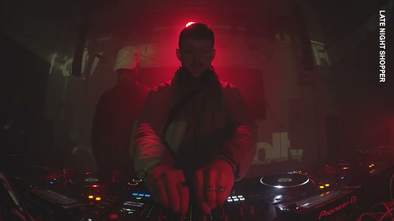 Benk0 b2b Sammy Sass / Folly / Venue Mot / 1st April 2022