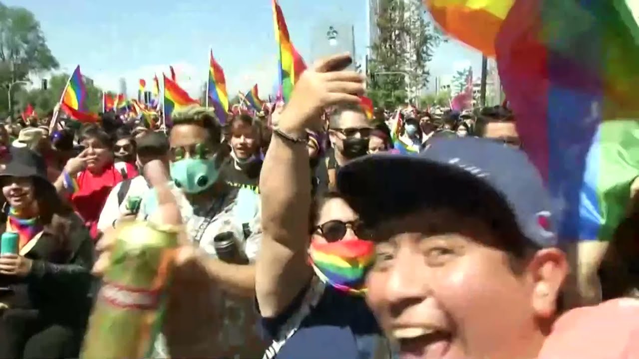 LIVE: Thousands celebrate LGBT+ pride in Santiago, Chile