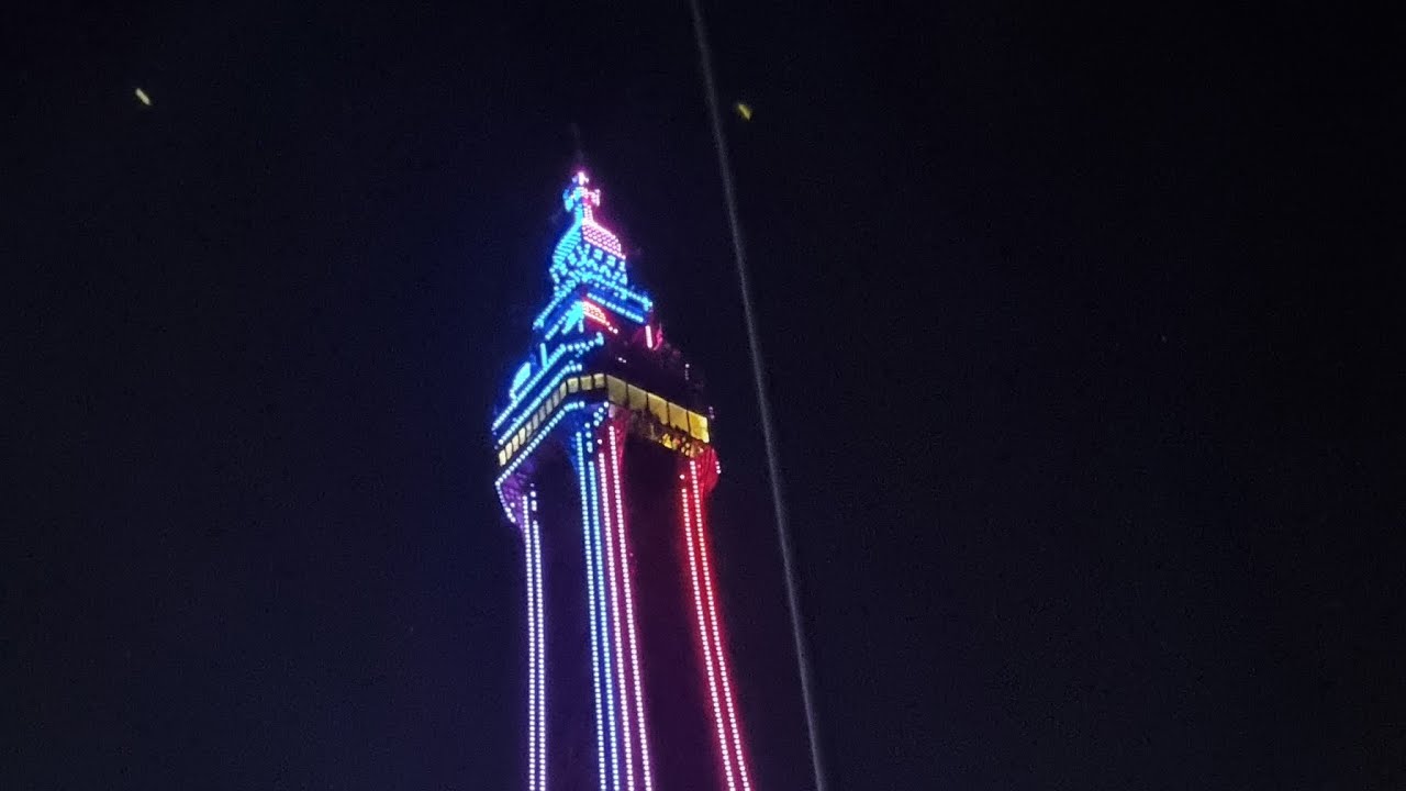 Blackpool fireworks. Canadian champions Orion #bplfireworks 