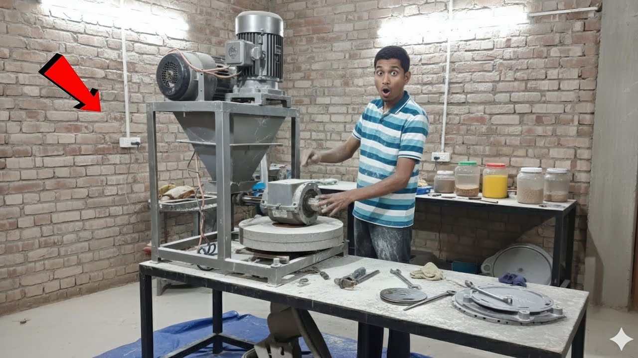 आटा 🤩 चक्की की घर पर 🧹 सफाई की || - चक्की के अंदर से निकला 10 साल पुराना आटा || - New Experiment 