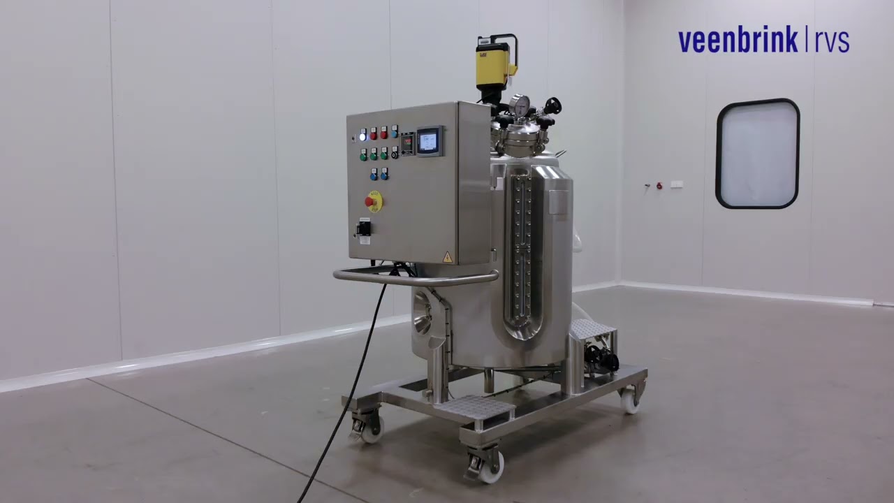 Mobile CIP skid for pump cleaning