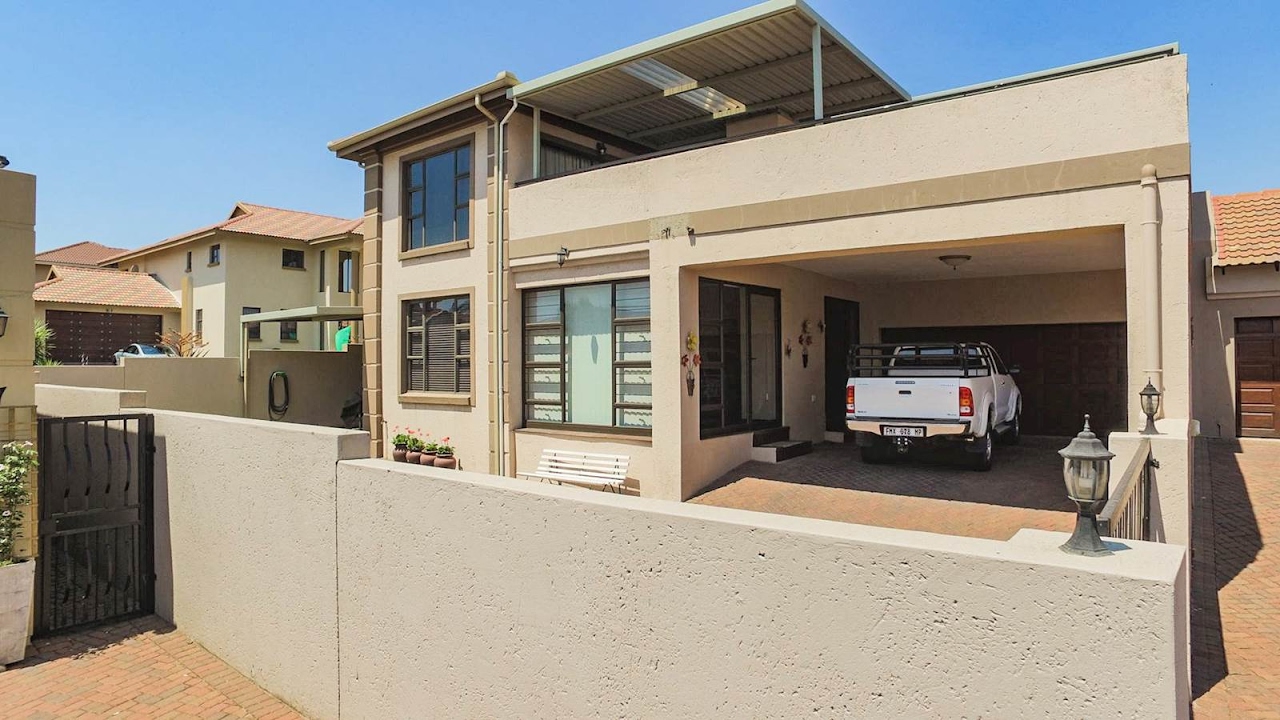 3 Bedroom Cluster for sale in Mpumalanga | Witbank | Ben Fleur | 12 Villa De Vie | 12 A |