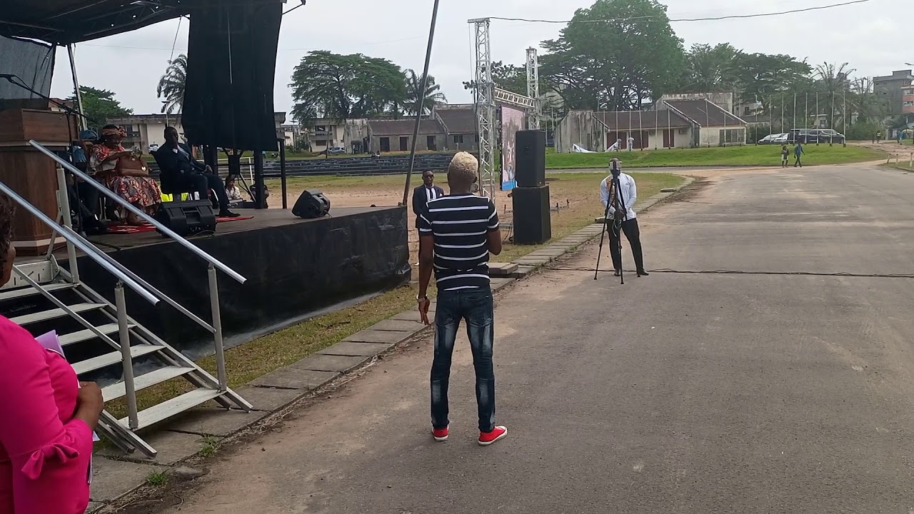 Blaise kalaba spectacle avec le minpostel