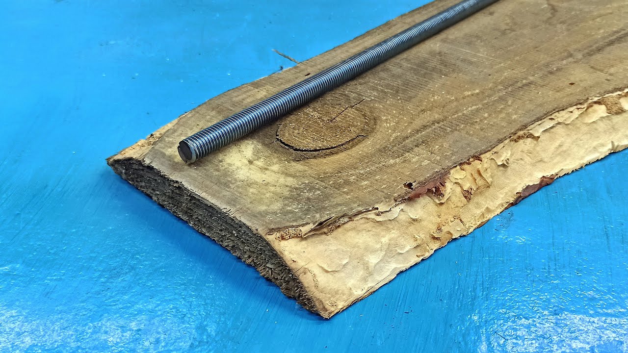 Brilliant idea from a piece of old board!