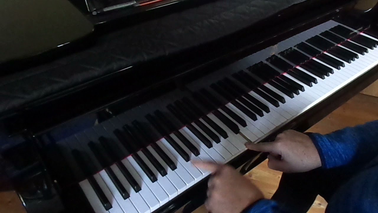 Die Obert&ouml;ne am Klavier