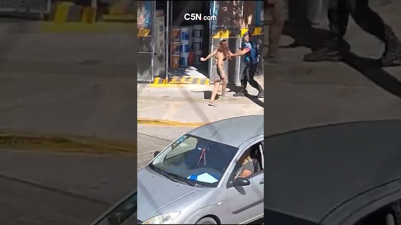 INTENT&Oacute; QUITARLE el ARMA a un POLIC&Iacute;A