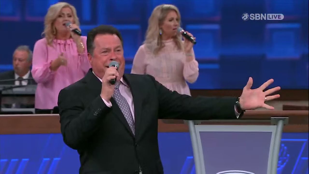 Live Praise and Worship Medley - FWC Singer Randy Knaps