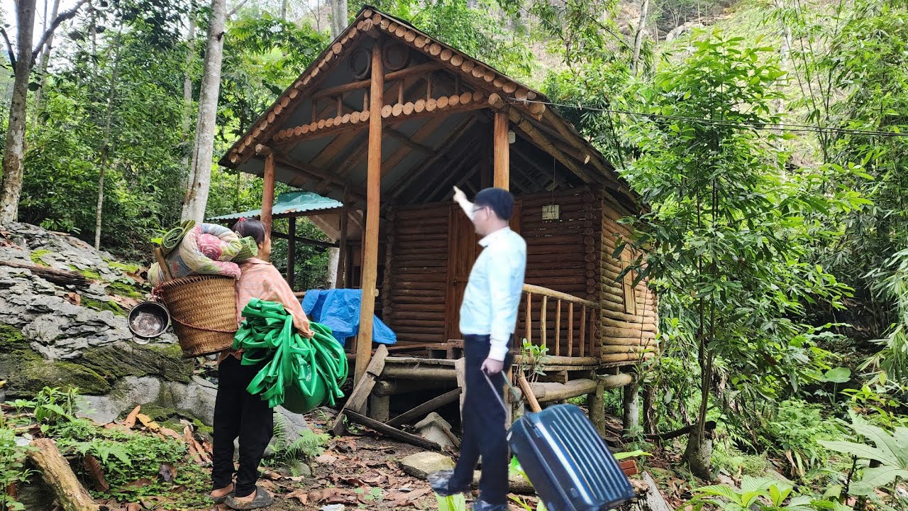A homeless single mother cleans out an abandoned house to turn it into a home - Triệu Thị NaNa