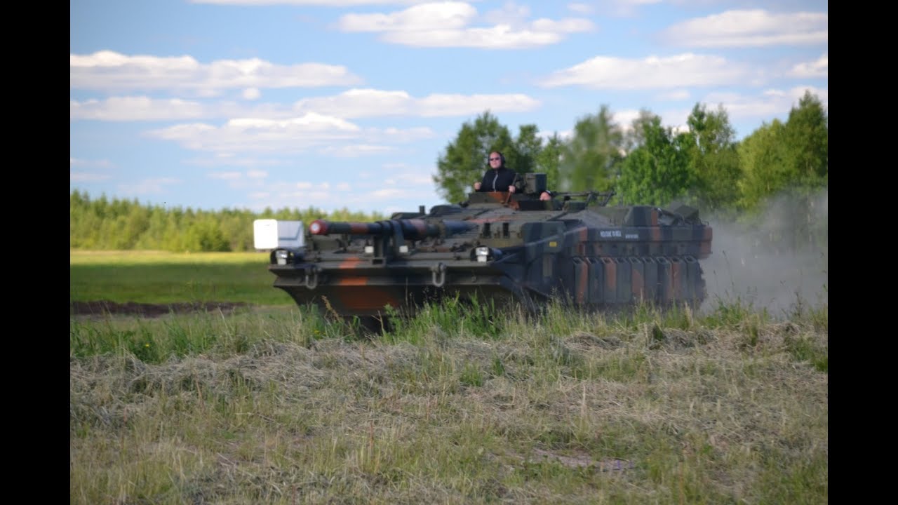 Stridsvagn Strv 103 mosar 4 st volvo 850
