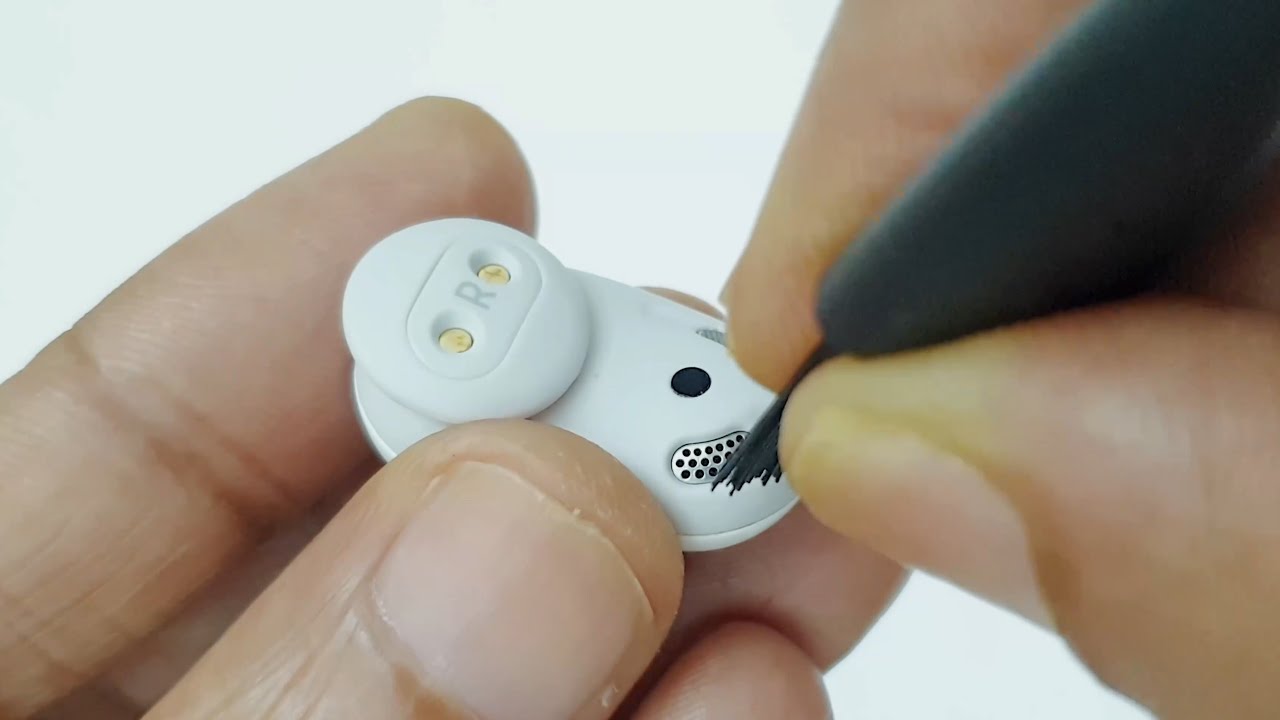How to Clean Galaxy Buds Live - Reduced Sound Fix