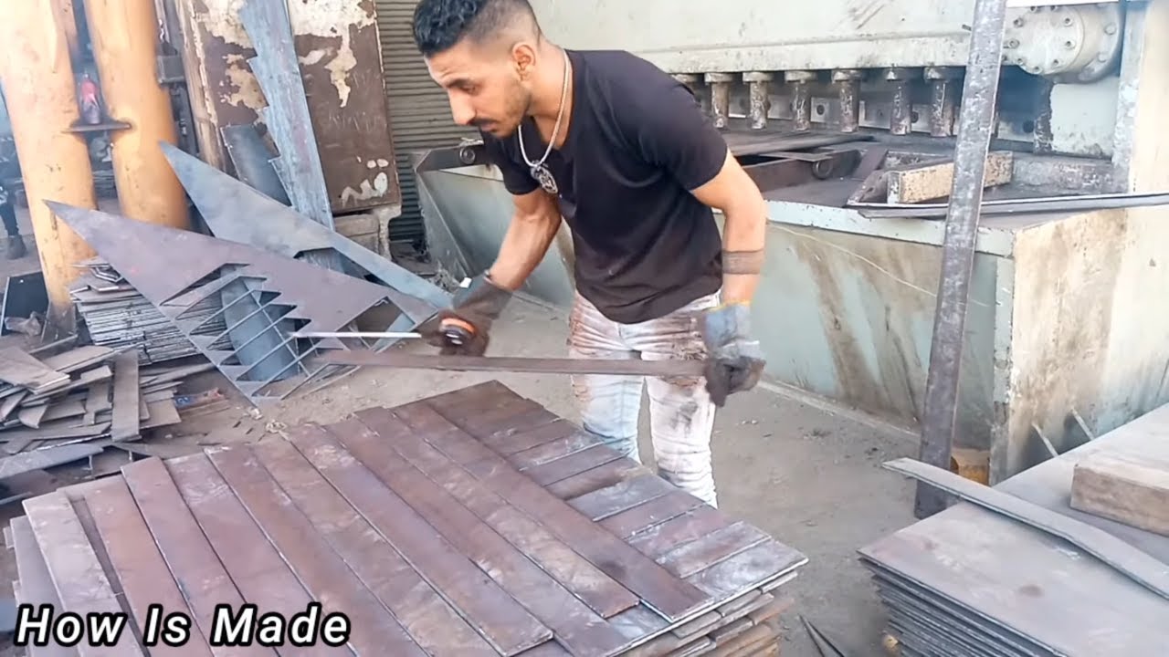 Working With Metal Guillotine Machine / How Is Made