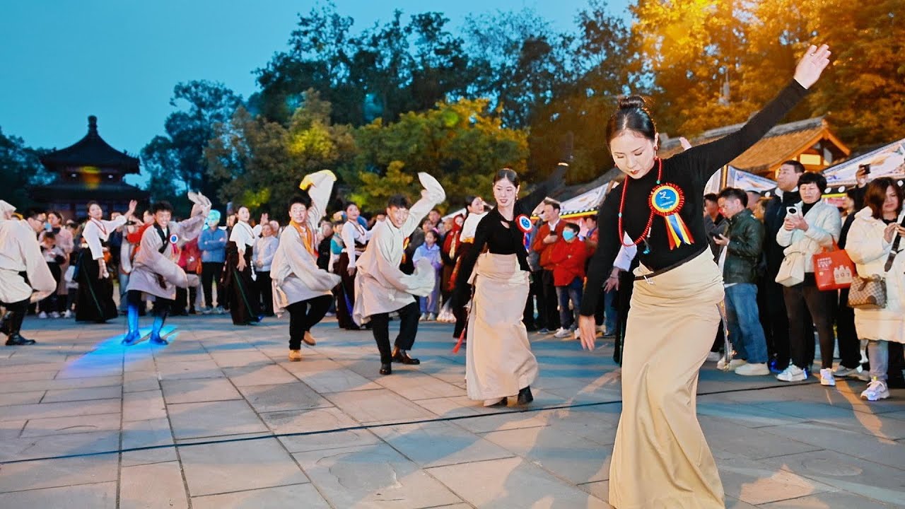 Tibetan dance 《欢迎远方的朋友来》