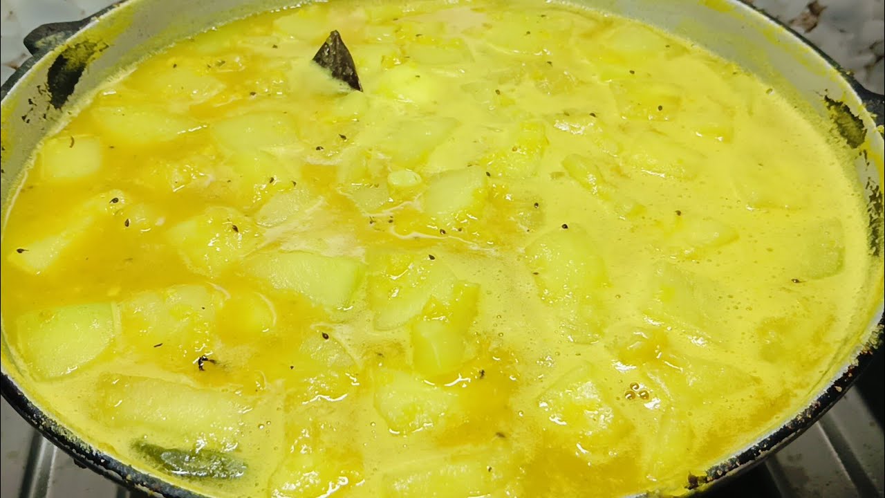 দুপুরের রান্নাবান্না নিয়ে চলে এলাম সকল বন্ধুরা লাইভ জয়েন করুন