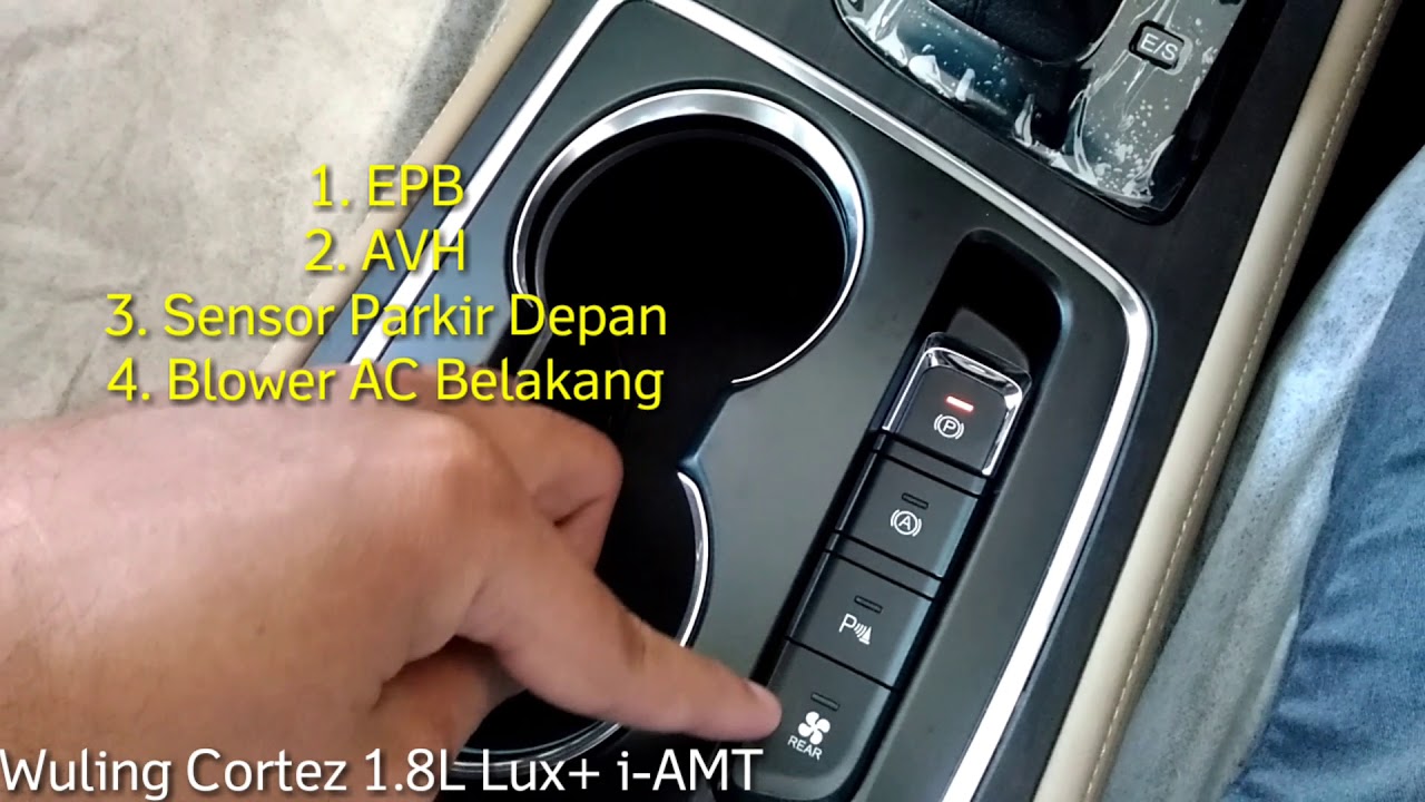 Wuling Cortez 1.8L Lux+ i-AMT